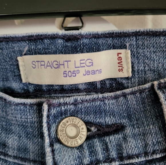 Womans Levi 505 - Picture 6 of 7